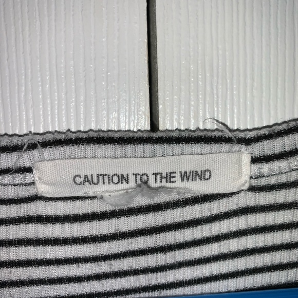 Crop top - Picture 2 of 2